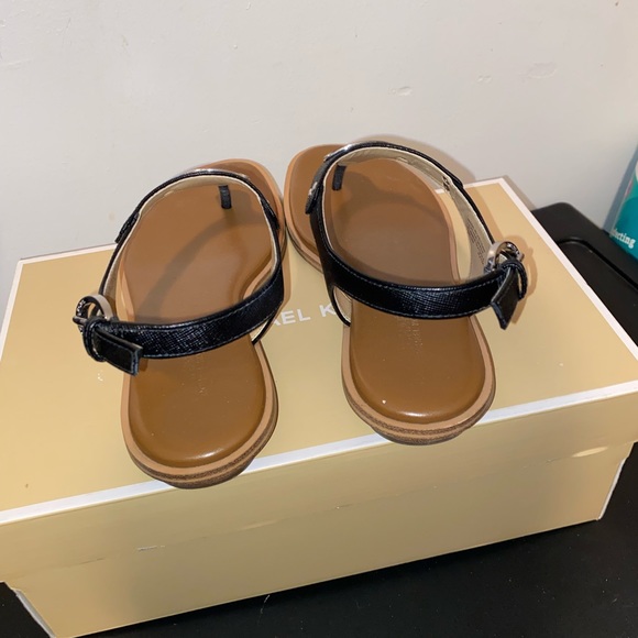 Michael kors sandals worn once - Picture 2 of 5